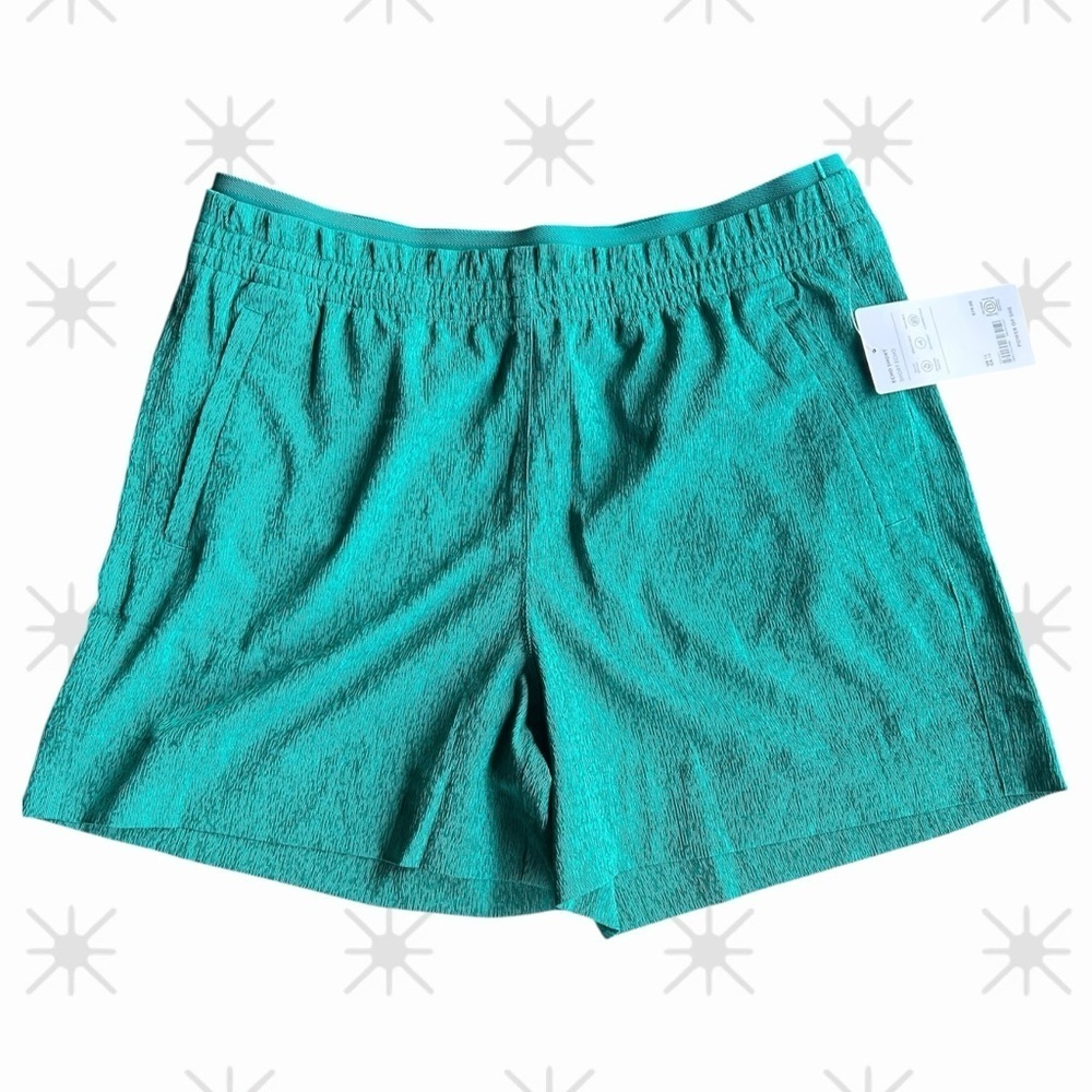 NWT Athleta Echo Shorts Size 14